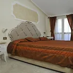 Отель Tahiti 3*
