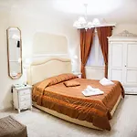 Tahiti 3* Виареджо