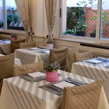 Tahiti Hotell Viareggio