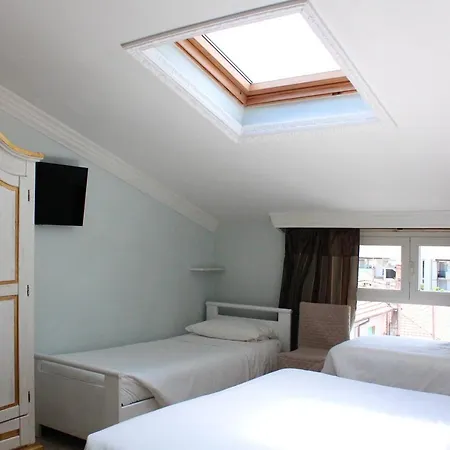 Tahiti Hotell 3*