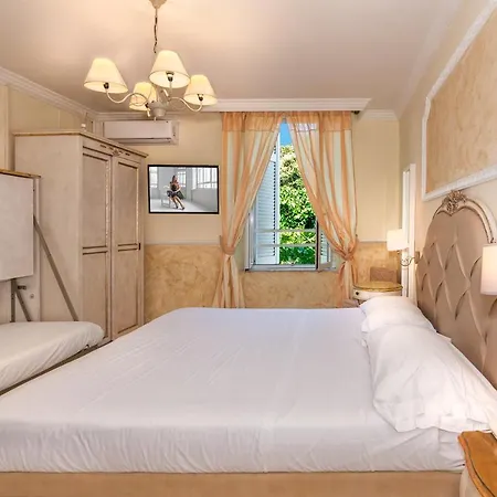 Tahiti Hotell Viareggio